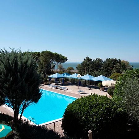 Hotel Ristorante Il Gabbiano Passignano sul Trasimeno Exterior foto