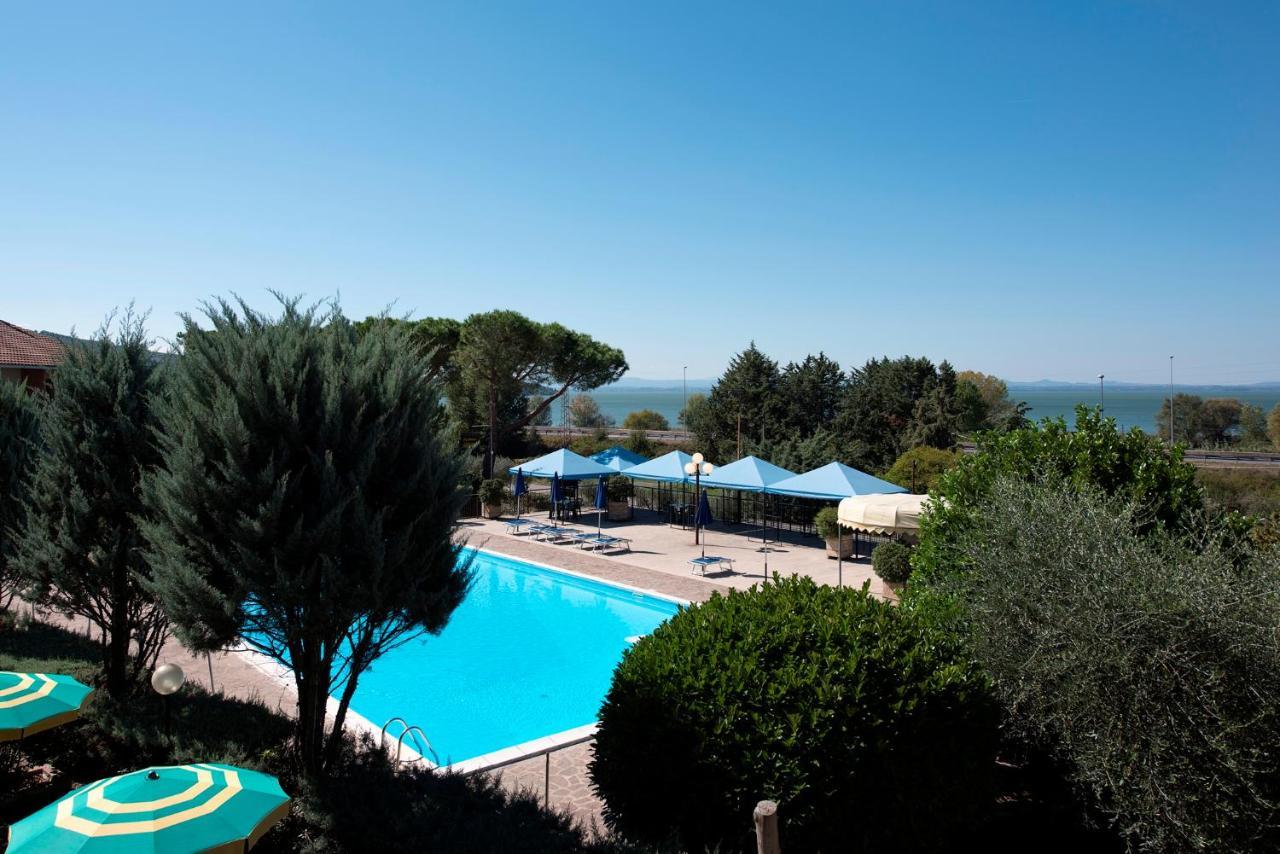Hotel Ristorante Il Gabbiano Passignano sul Trasimeno Exterior foto